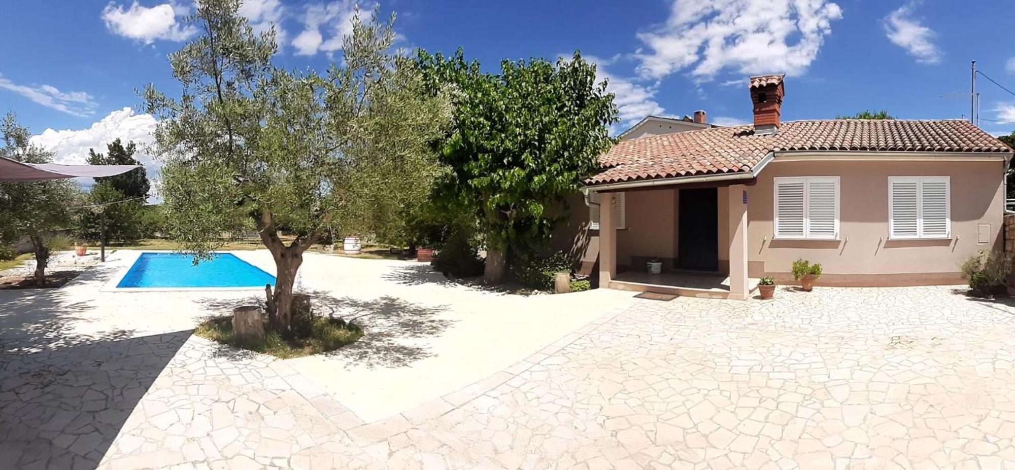 Ferienhaus Aqua Mit Pool Jadreški エクステリア 写真