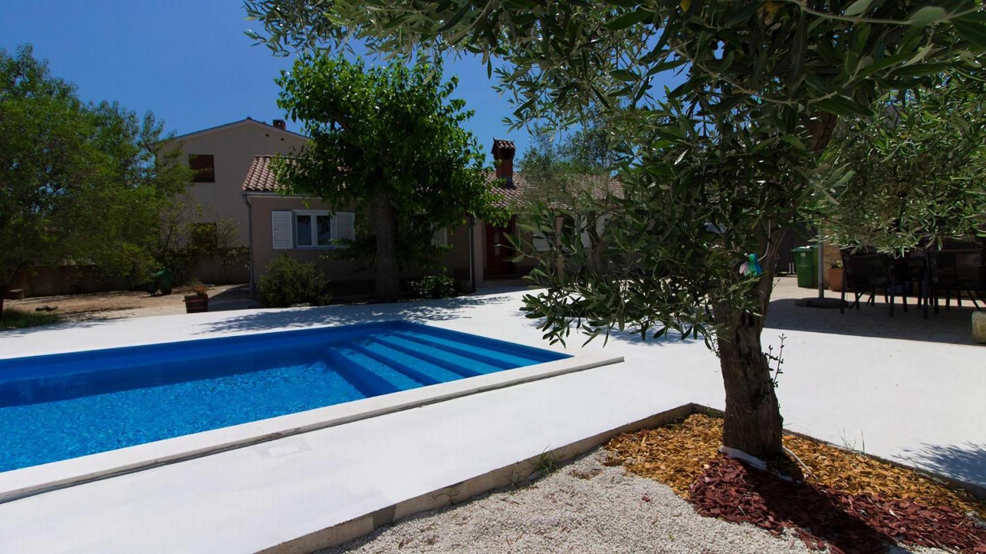 Ferienhaus Aqua Mit Pool Jadreški エクステリア 写真
