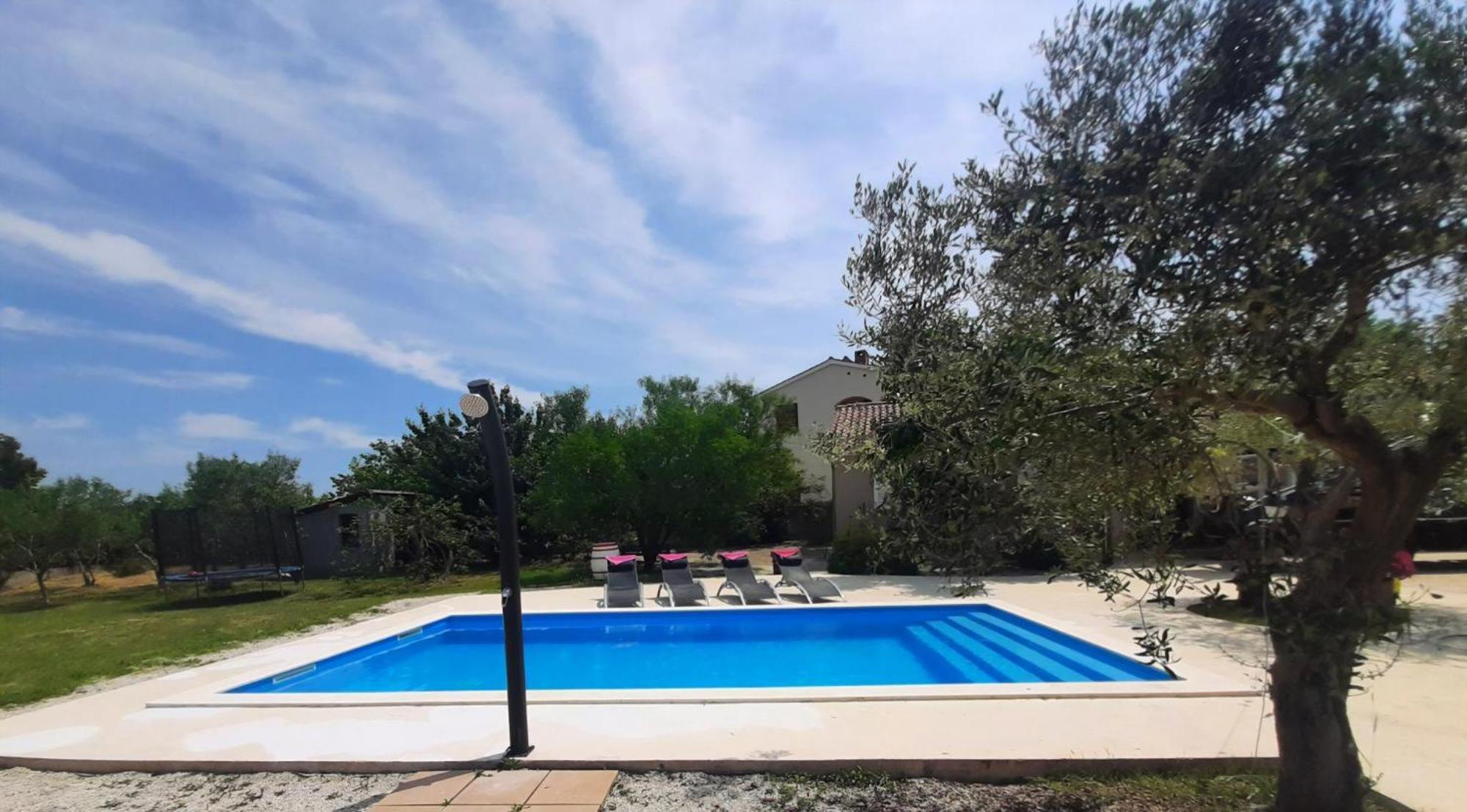 Ferienhaus Aqua Mit Pool Jadreški エクステリア 写真