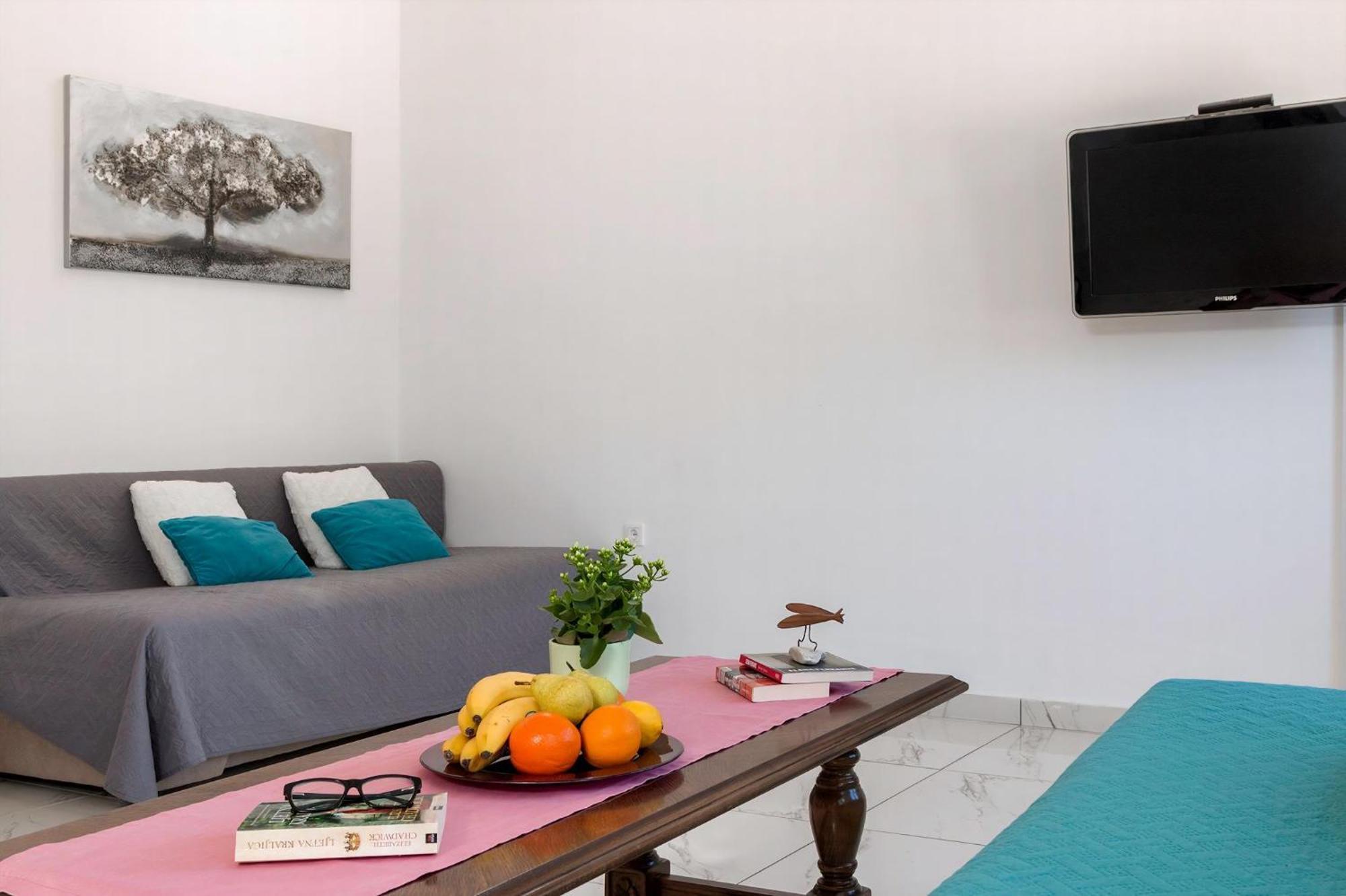 Ferienhaus Aqua Mit Pool Jadreški エクステリア 写真