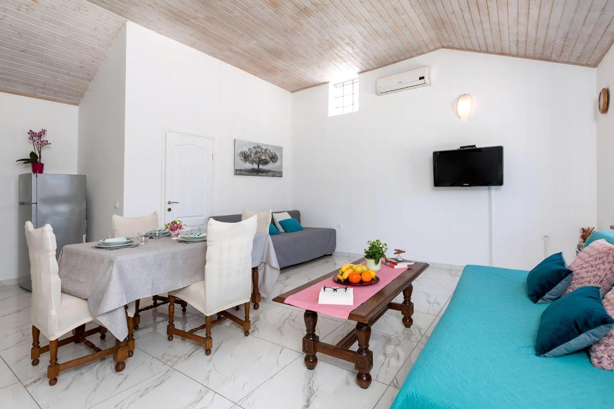 Ferienhaus Aqua Mit Pool Jadreški エクステリア 写真